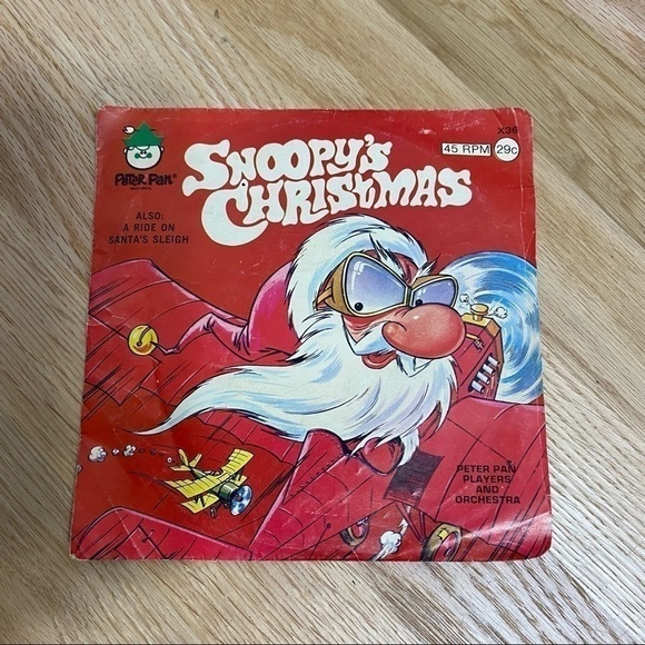 Vintage Snoopy’s Christmas Record 45 RPM Peter Pan - Picture 2 of 5